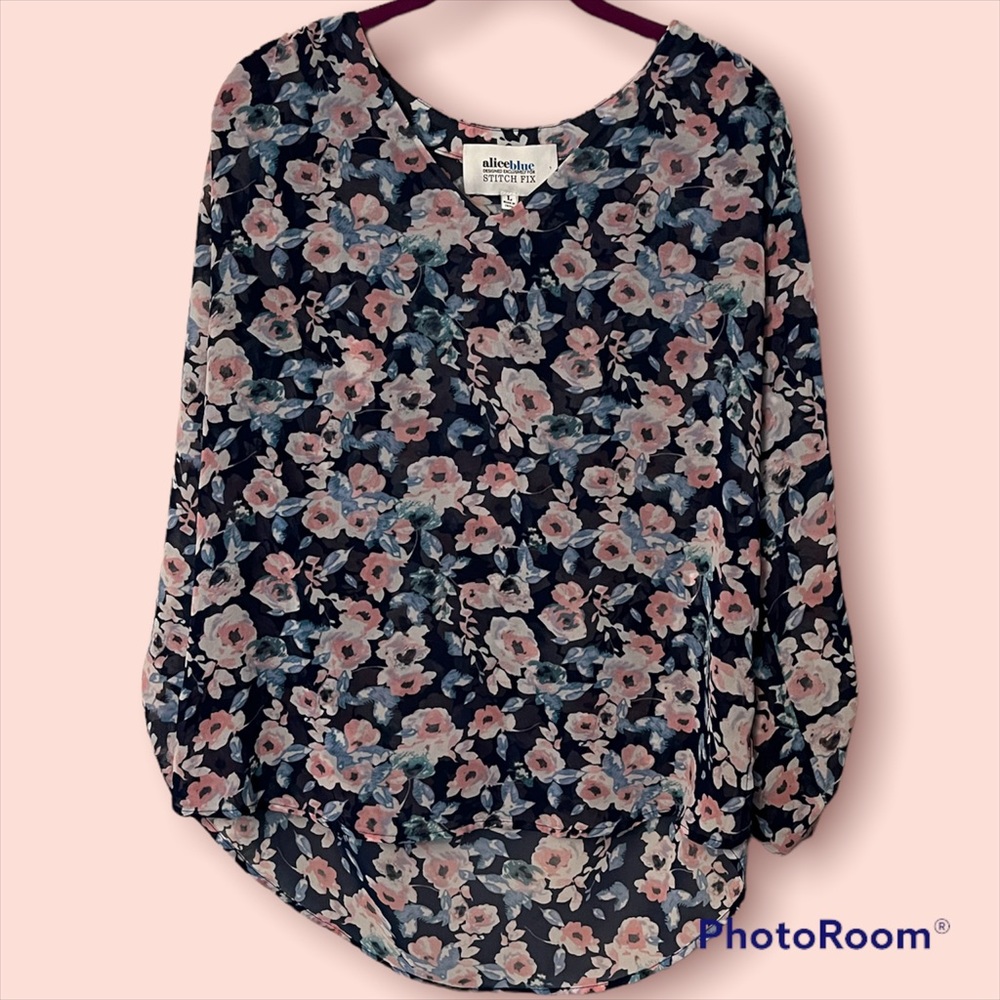 Alice Blue Blouse. Size Large